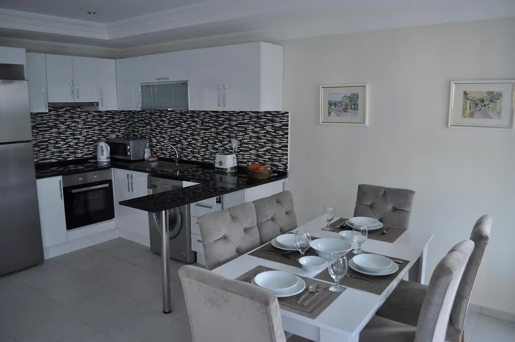 Orka Royal Hills Apartments D1 Patio And Bbq Олудениз
